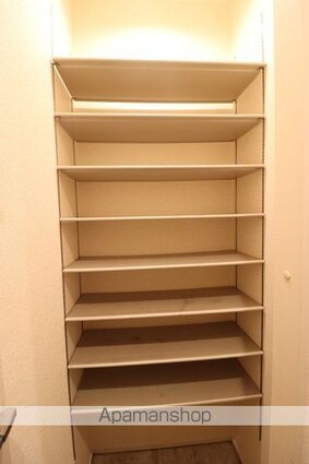 フォレステラ葛城[2LDK/50.12m2]の収納