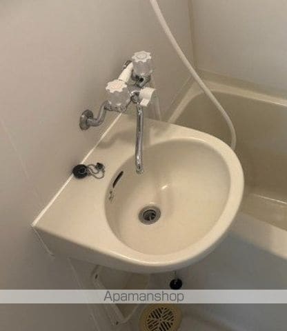 ロッシェル若松3号棟の内装写真
