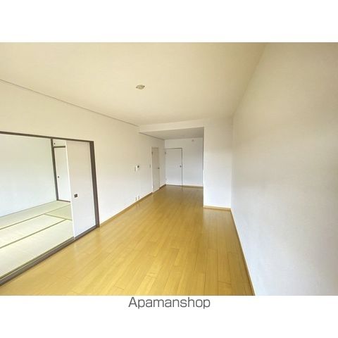 ドルフ青葉台2号棟の内装写真