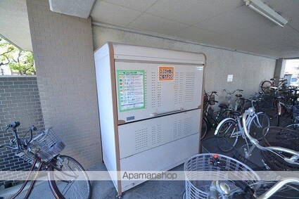 日興マンション　Ｂ棟[2DK/50.4m2]の共用部2