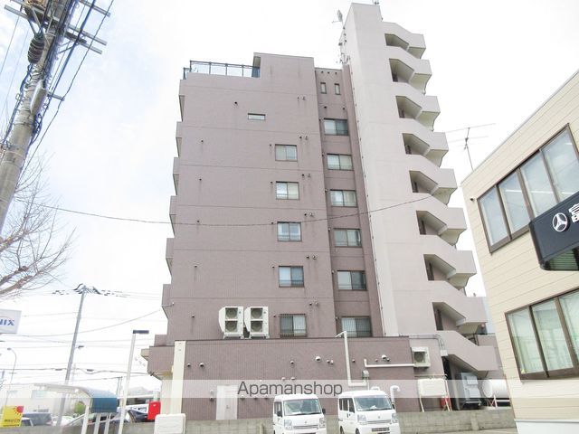 スカイコートの外観写真