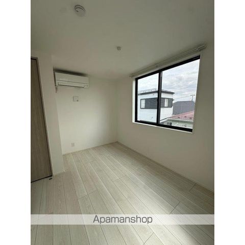 detached 埼玉県草加市谷塚町1088-4

地図を見る