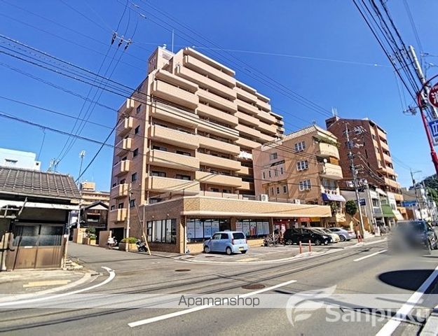 ライオンズマンション味酒町の外観写真