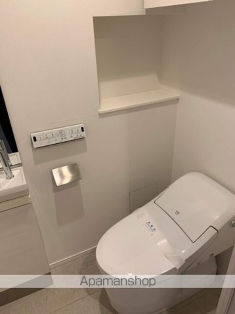 ザ・パークハビオ新宿[1R/25.01m2]のトイレ