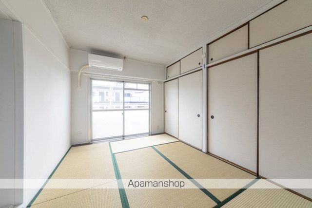 ビレッジハウス大毛1号棟の内装写真