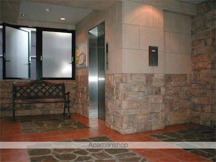 フェニックス新宿７丁目[1K/20.89m2]のエントランス1