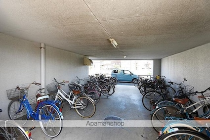 屋島ハイツ[2LDK/56.7m2]の共用部1