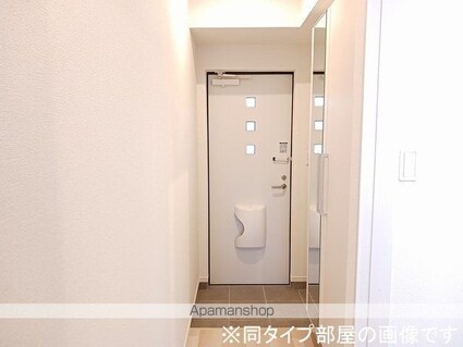 メゾンラテ稲葉[1K/40.01m2]の玄関