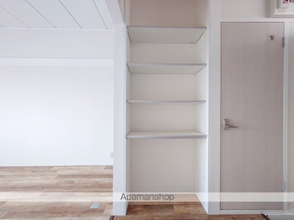 フレグランス屋形[1R/14.9m2]の収納