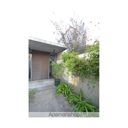 ２２３２フレグランスアベニュー[1R/42.18m2]のリビング・居間3