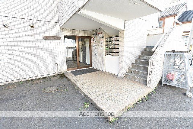 麻生十九番館の玄関写真