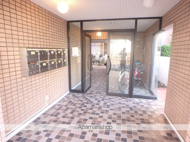 TERRACE AOKIの玄関写真