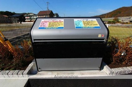 ブリッサ[2LDK/56.17m2]の共用部1