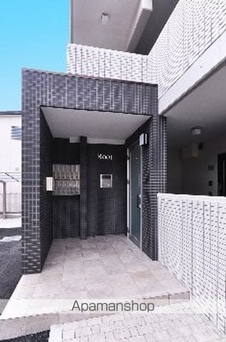 Rootsの外観写真