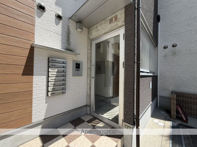 スクリーア箕輪の玄関写真