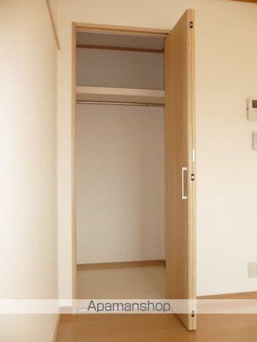 内海ビルの内装写真