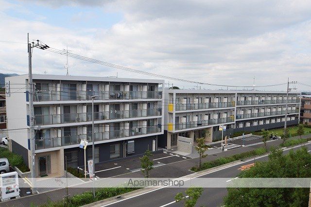 カレッジテラス東海大学前A棟の外観写真