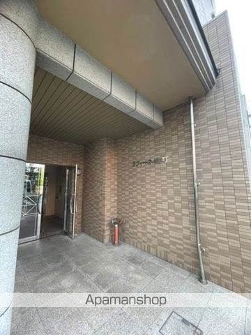 ラフィーネ幟町の玄関写真