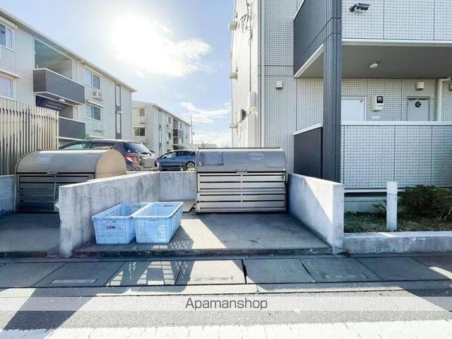 ヘリオス吉川美南 クロノスの外観写真