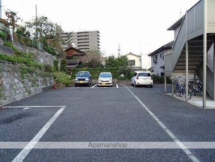 アムール　ラマージュ[1K/26.08m2]の駐車場1
