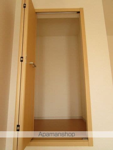スターポップ M Iの内装写真