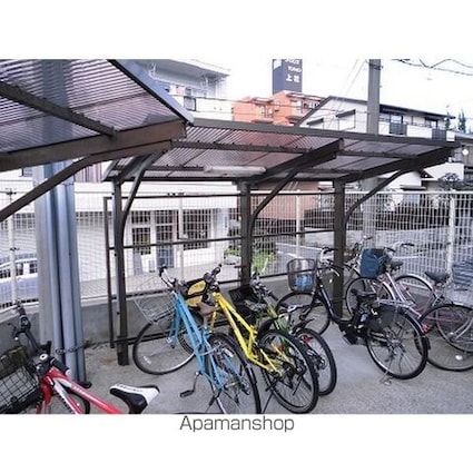 グランドハイリス上社[3LDK/62.77m2]のエントランス4