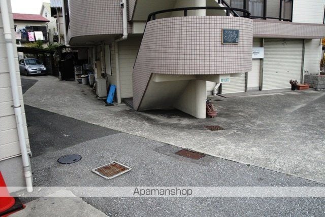 ラフォーレハタIIの玄関写真