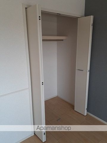 ソラティオ・ファウスト IIの内装写真