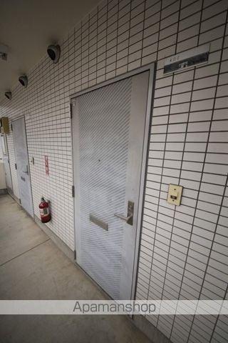 マイコート真宮の玄関写真