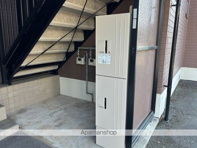 ロイヤルファミール Cの内装写真