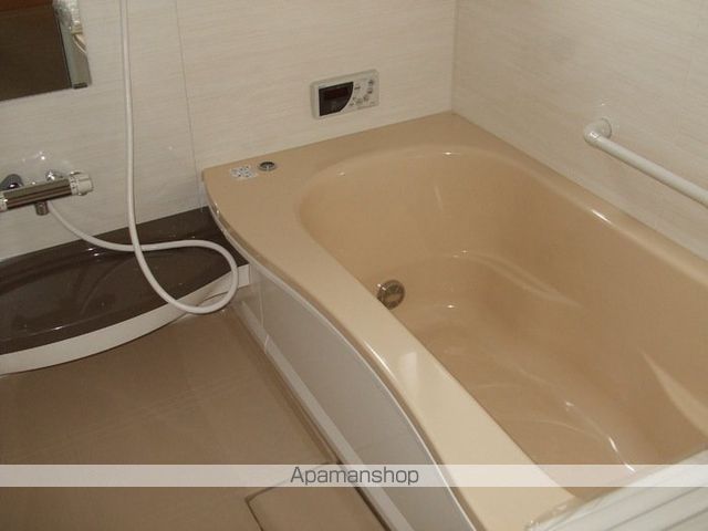 リビングタウン岩国 A棟の内装写真