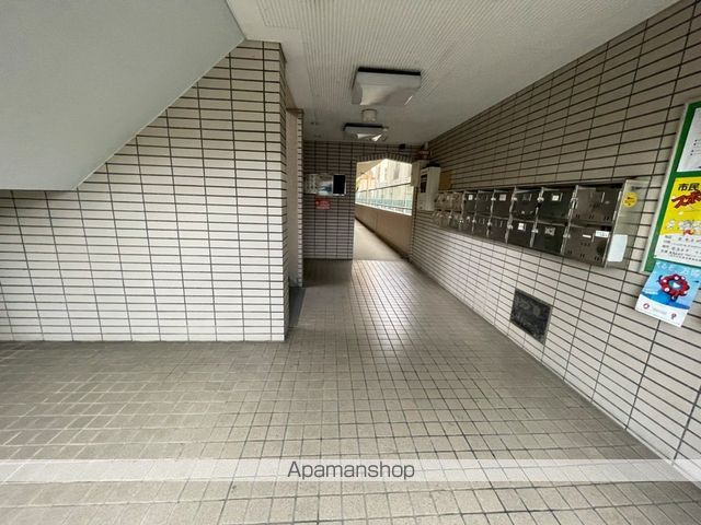 グランドハイツ春日台の玄関写真