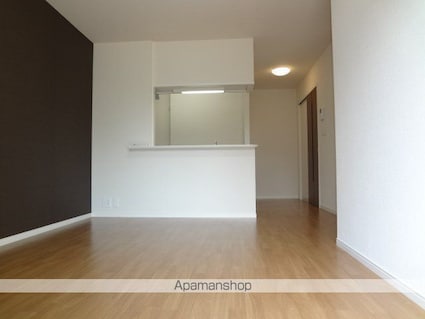 マイ　リバーサイド[1LDK/47.93m2]のリビング・居間