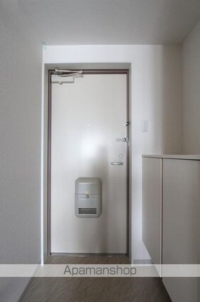 香川県高松市塩上町１丁目[1LDK/40.8m2]の玄関