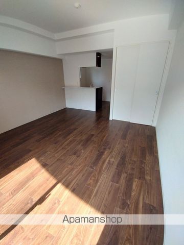 セレニテフラン本町の内装写真