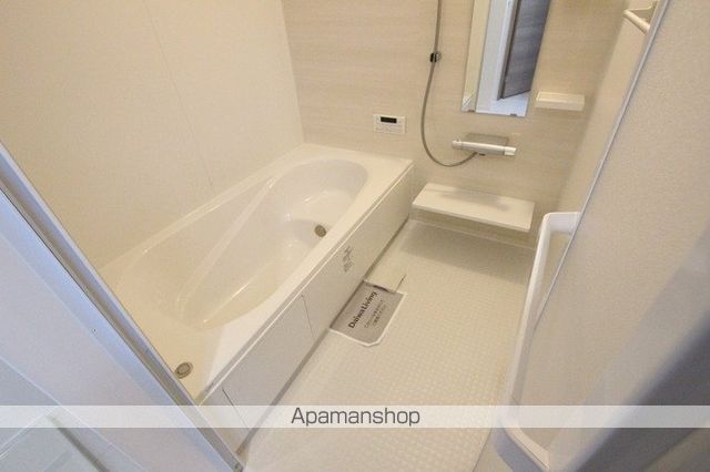 クレセントSKIIIの内装写真