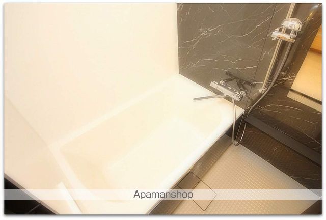 URESIDENCE TEMMABASHIの内装写真