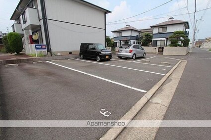 グリーンヒルズ泉川　Ｄ棟[3DK/59.33m2]の駐車場