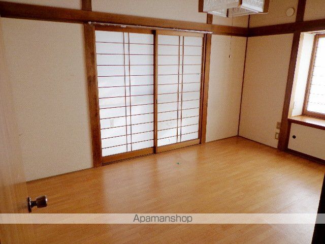 百瀬島内貸家の内装写真