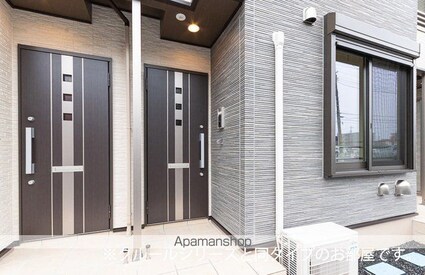 ローレル　Ｂ[1LDK/43.61m2]の玄関