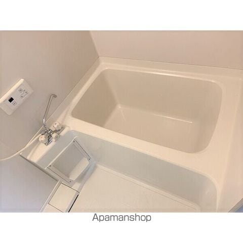 サープラス TWO 深貝の内装写真