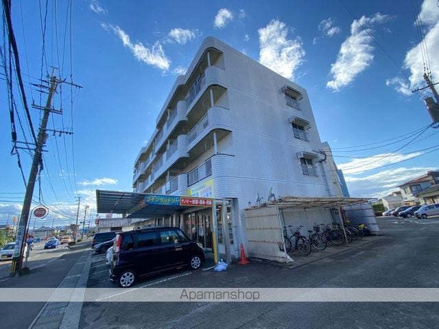 坂本第2マンションの外観写真