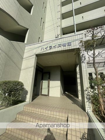 ハイライズ鴨田の玄関写真