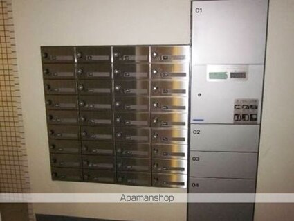 東京都台東区上野３丁目[1R/35.87m2]の共用部2