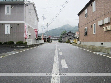 長野県長野市若穂綿内[1LDK/48.61m2]の周辺3