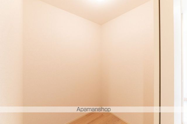 メゾンドレッセIIの内装写真