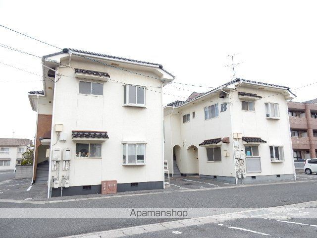 サンシティ B棟の外観写真