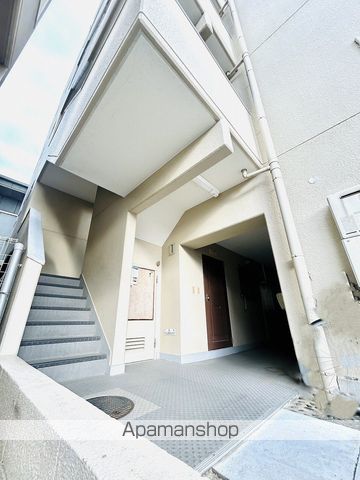 メゾン高殿の玄関写真