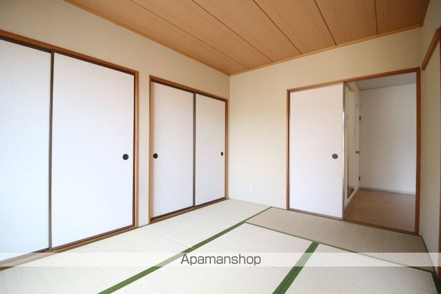 グローリーハウス的場Cの内装写真