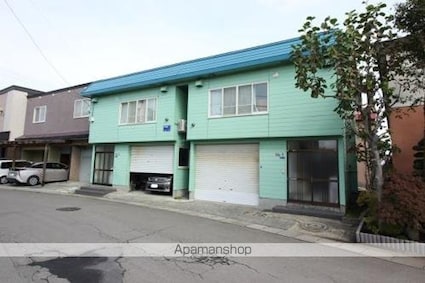 メゾン吉崎[3LDK/88.2m2]の外観2